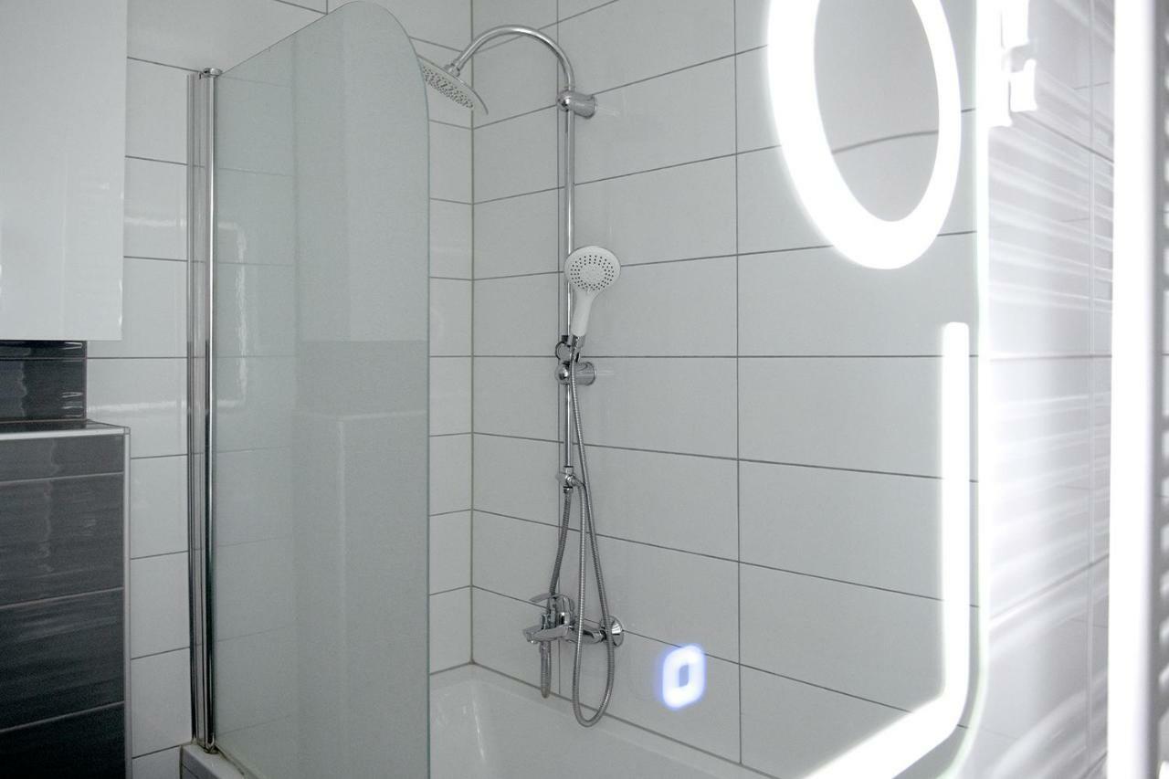 Flexible Selfcheckins 7 - Zagreb - Garage - Electric Vehicle Ccharger - Loggia - New - Luxury - Apartments Repinc 7 Экстерьер фото