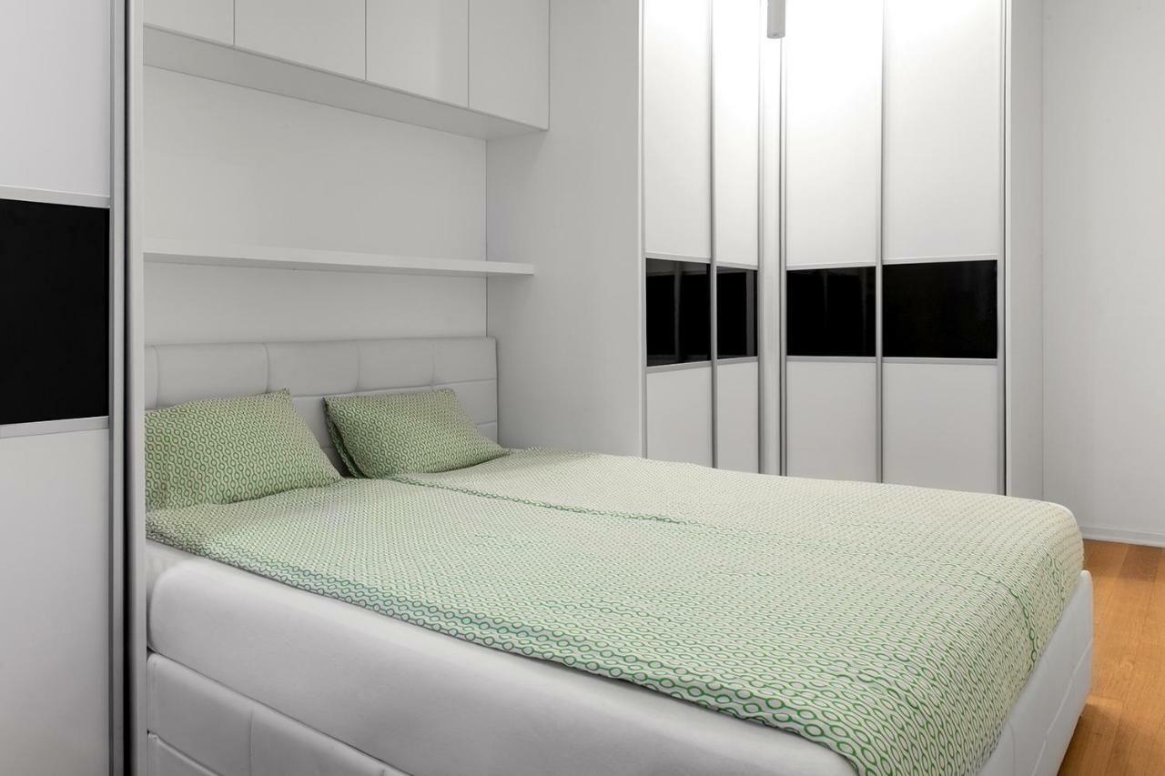 Flexible Selfcheckins 7 - Zagreb - Garage - Electric Vehicle Ccharger - Loggia - New - Luxury - Apartments Repinc 7 Экстерьер фото