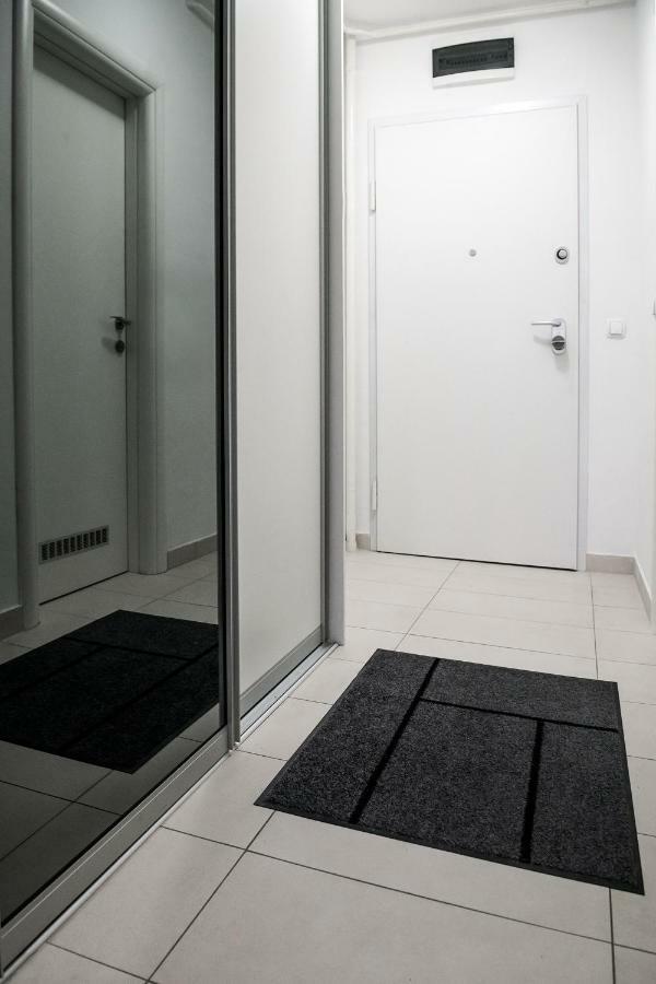 Flexible Selfcheckins 7 - Zagreb - Garage - Electric Vehicle Ccharger - Loggia - New - Luxury - Apartments Repinc 7 Экстерьер фото