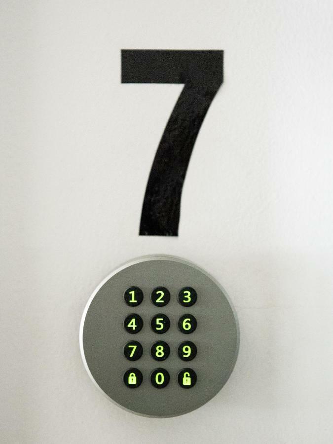 Flexible Selfcheckins 7 - Zagreb - Garage - Electric Vehicle Ccharger - Loggia - New - Luxury - Apartments Repinc 7 Экстерьер фото